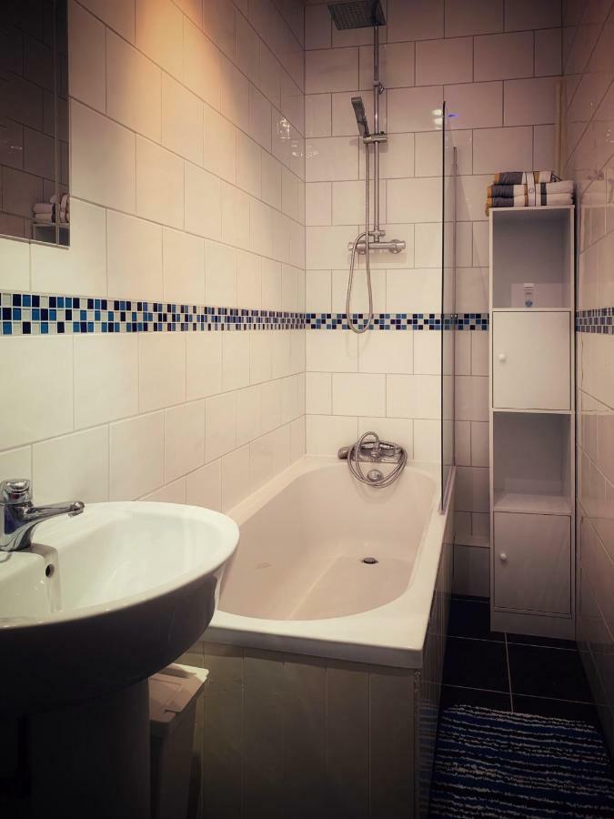 Paul'S Place Near Heathrow Лондон Екстериор снимка